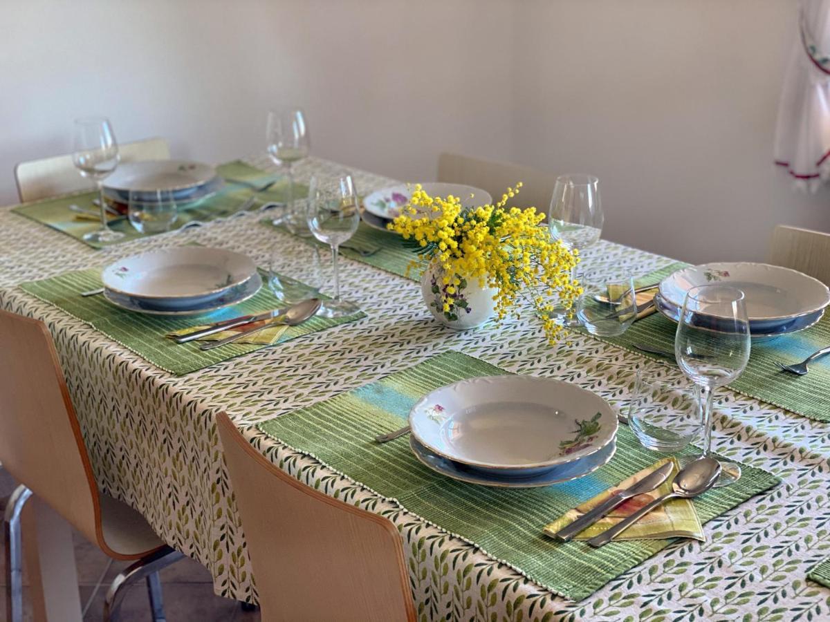 Sea View Istrian Countryside Apartment - Rota Dragonja Luaran gambar