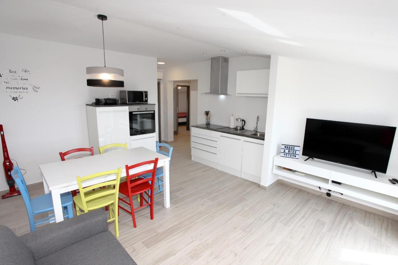 Sea View Istrian Countryside Apartment - Rota Dragonja Luaran gambar