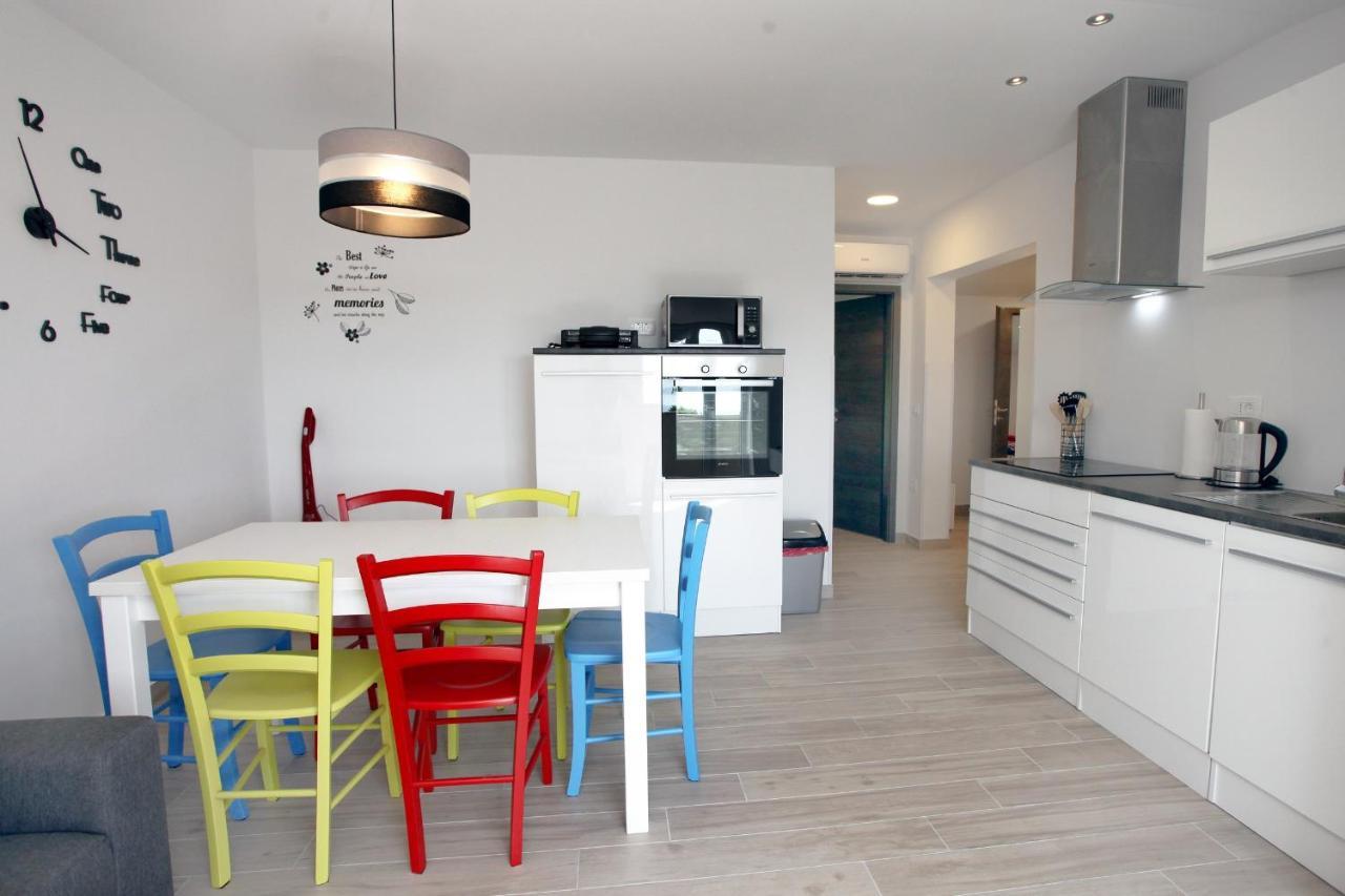 Sea View Istrian Countryside Apartment - Rota Dragonja Luaran gambar