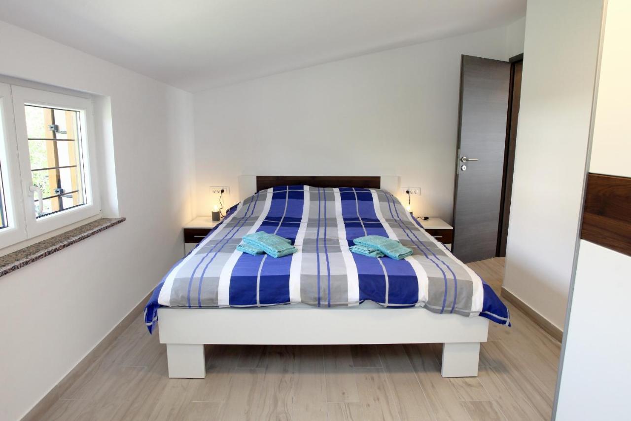 Sea View Istrian Countryside Apartment - Rota Dragonja Luaran gambar