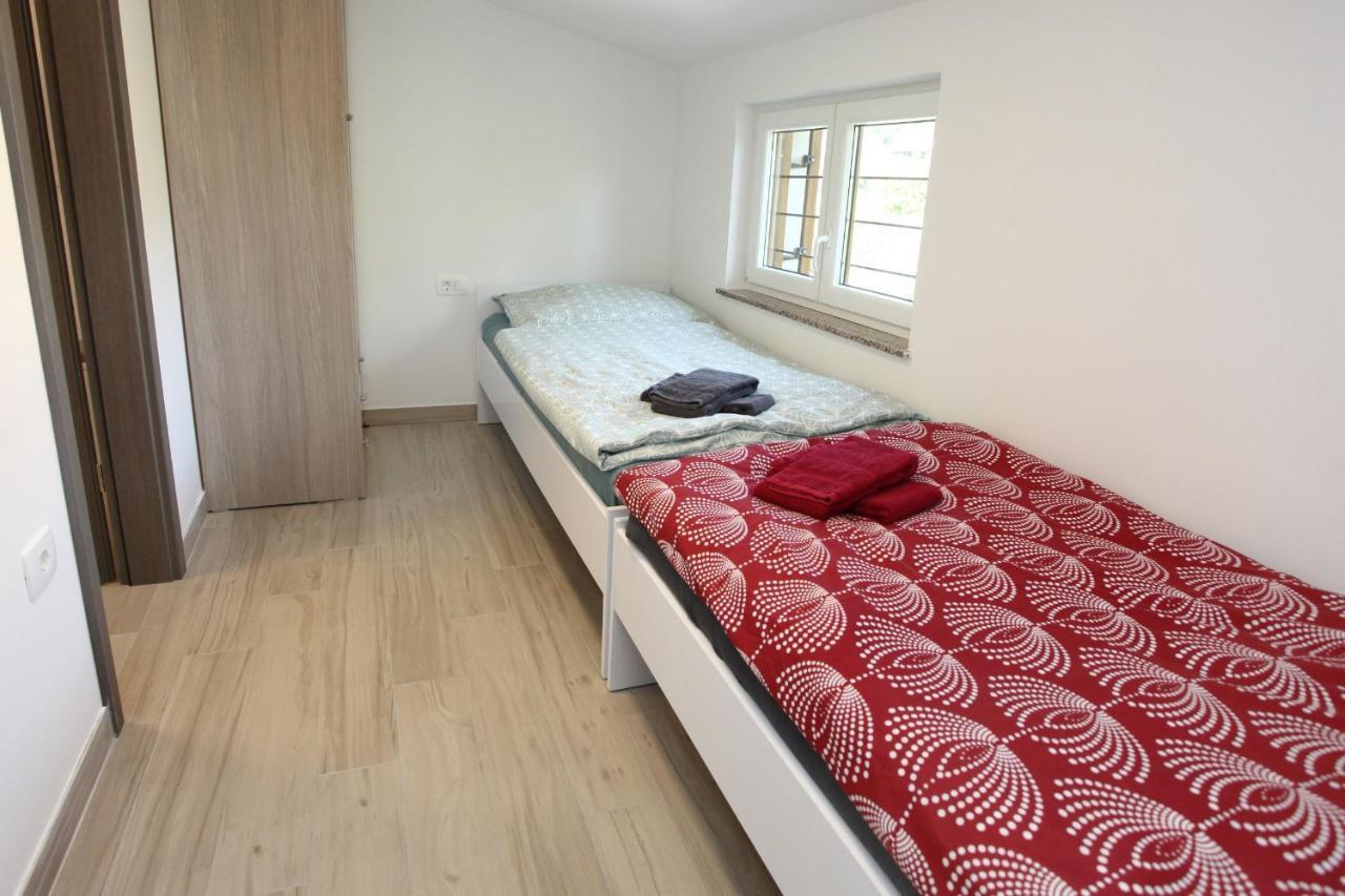 Sea View Istrian Countryside Apartment - Rota Dragonja Luaran gambar